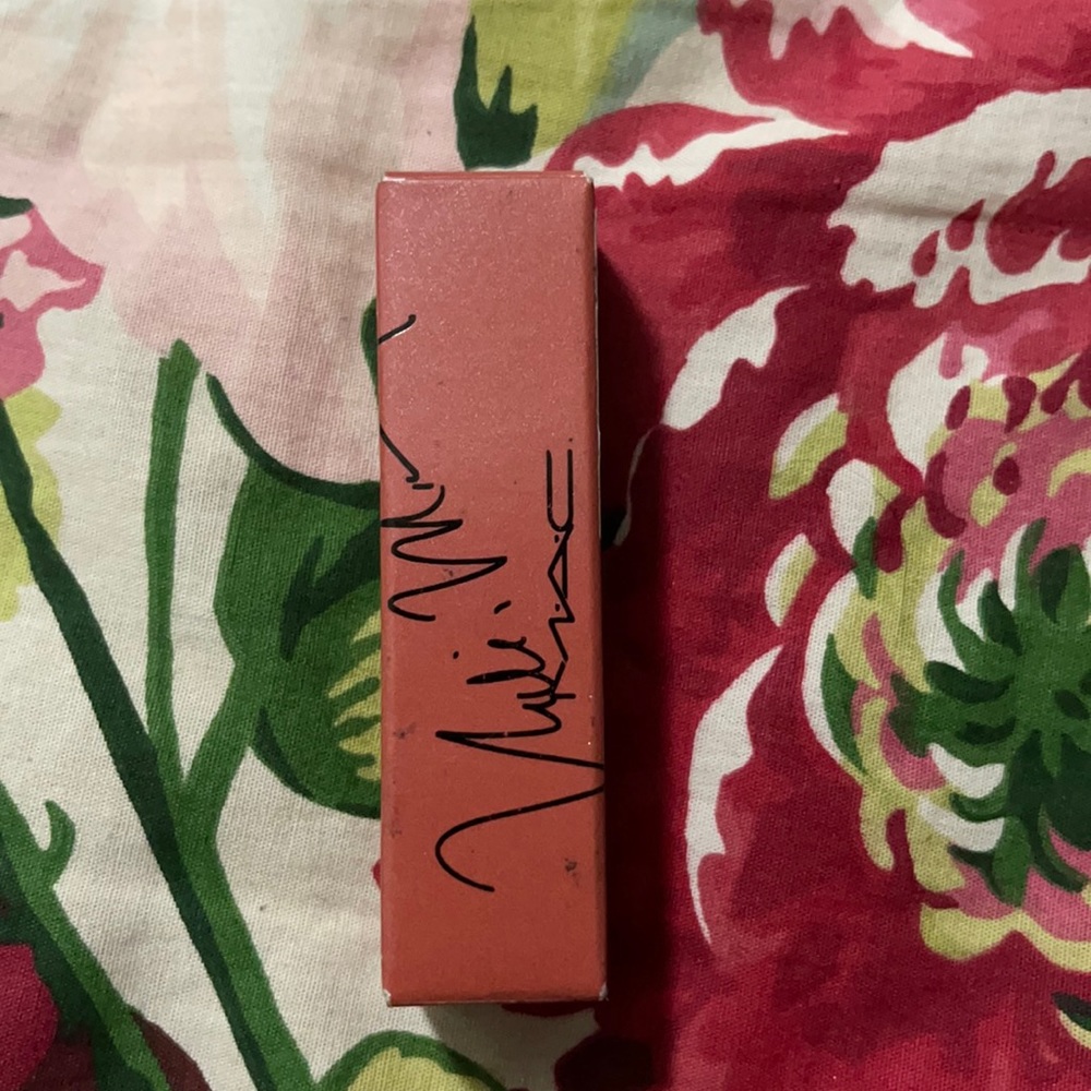 MAC Lipstick Nikki Minaj limited edition